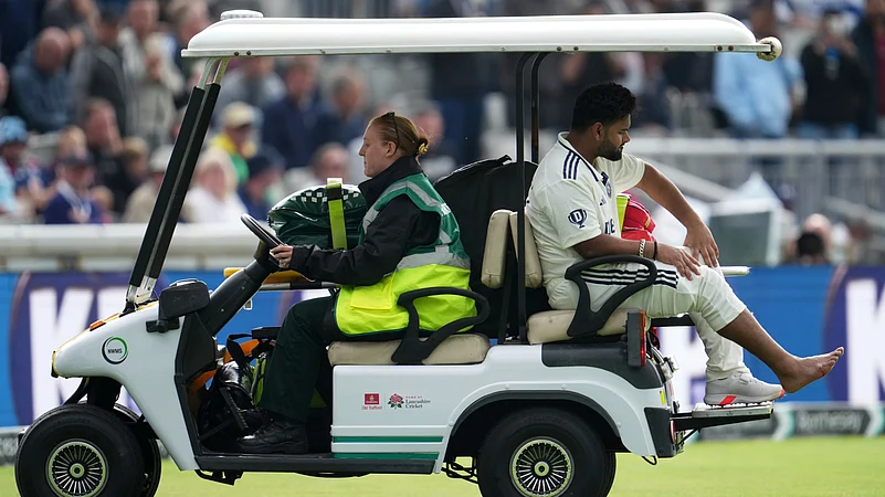 IND vs ENG 4th Test 2025 Rishabh Pant injury Old Trafford