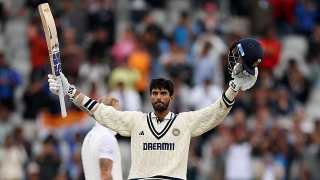 IND Vs ENG, 4th Test: Washington Sundar Denies Harry Brook's Handshake Offer After Jadeja's Century – Watch