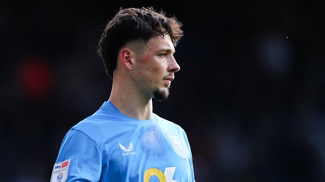 Man City Transfers: James Trafford Rejoins MCFC For Record Fee For British Goalkeeper