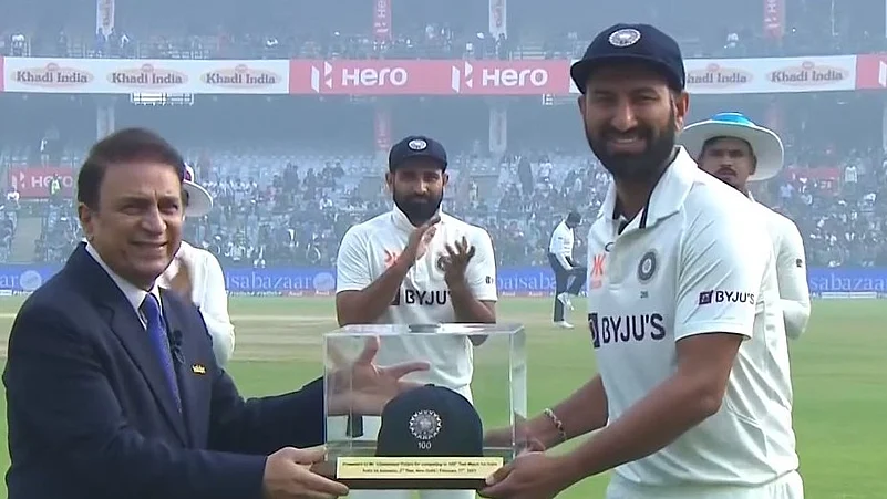 Cheteshwar-Pujara-Sunil-Gavaskar