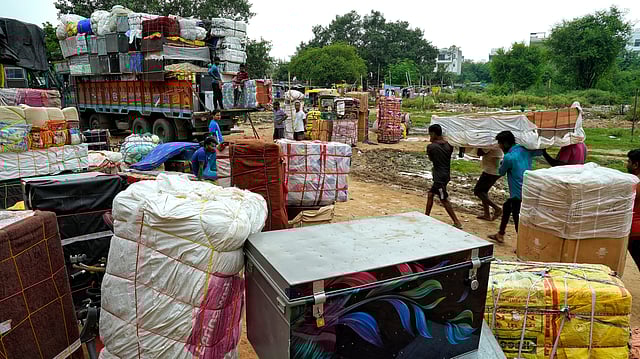 Fear and Flight: Gurugram's Bengali Migrants Uprooted Amid Verification Drive