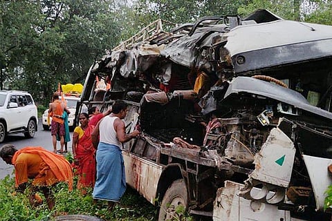 Bus-truck collision in Jharkhand