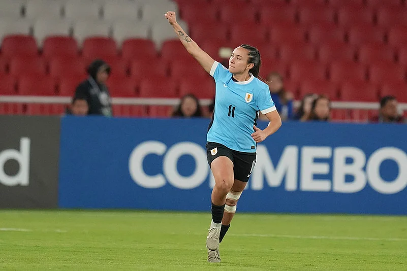 Copa America Femenina Sem-final Brazil vs Uruguay Soccer photos: Uruguays Esperanza Pizarro