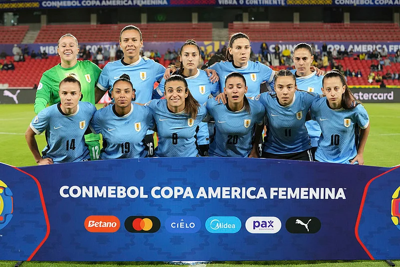 Copa America Femenina Sem-final Brazil vs Uruguay Soccer photos: Uruguays players