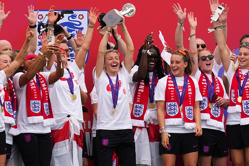 England Soccer Euro 2025 Victory Parade outside Buckingham Palace in London_9