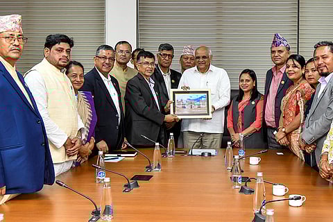 Bhupendra Patel meets Nepal delegation