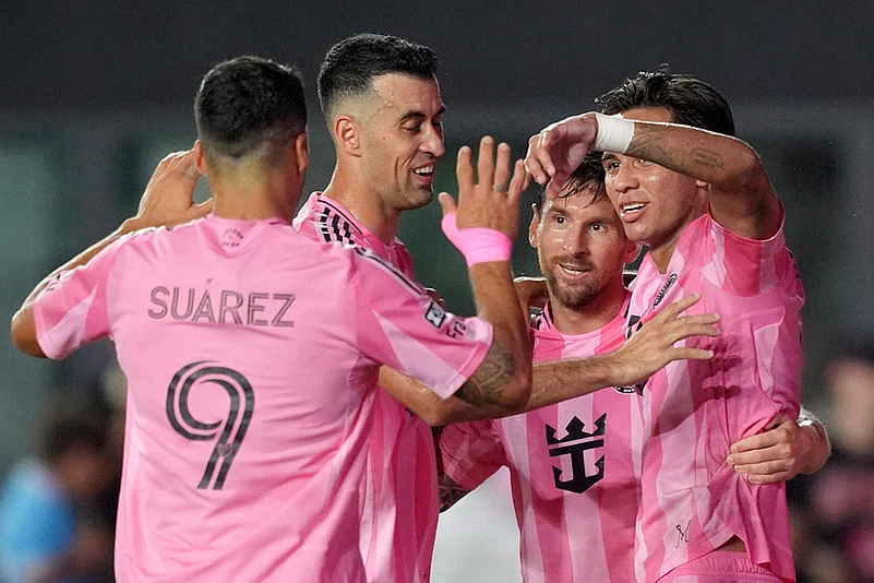 Leagues Cup Atlas vs Inter Miami Soccer Match photos_Telasco Segovia, Messi, Busquets