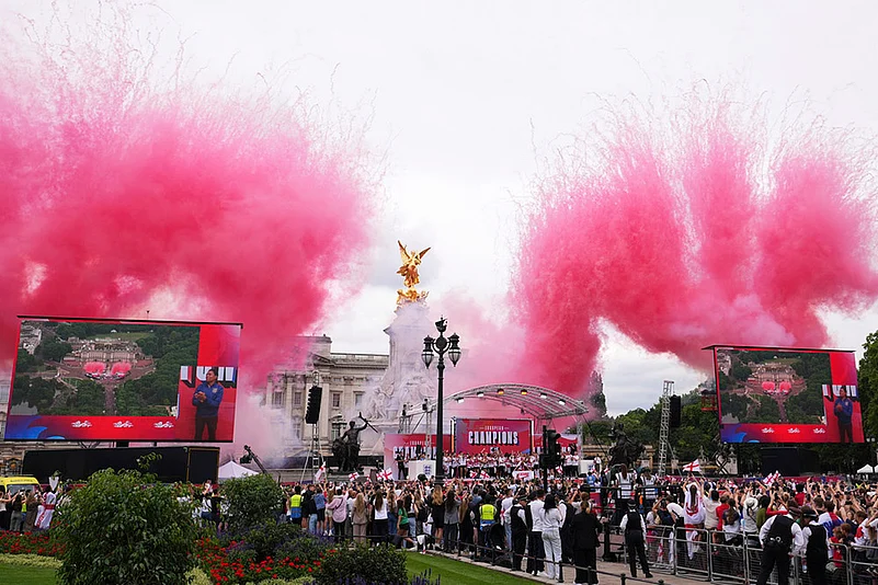 England Soccer Euro 2025 Victory Parade outside Buckingham Palace in London_4