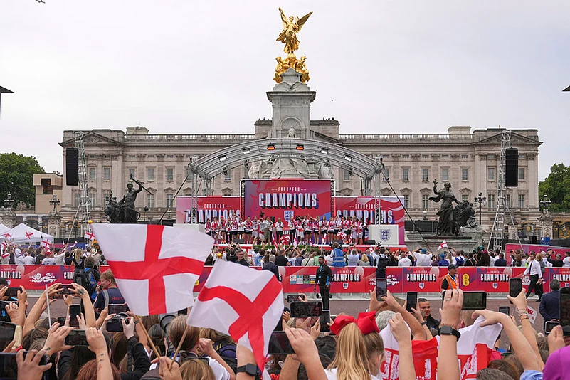 England Soccer Euro 2025 Victory Parade outside Buckingham Palace in London_3