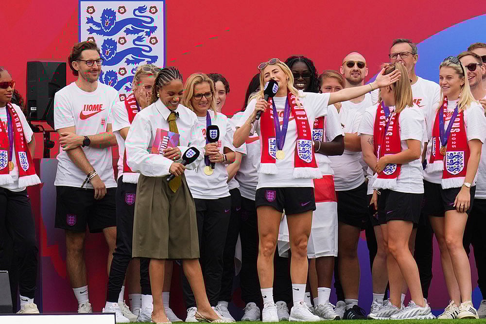 | Photo: AP/Kirsty Wigglesworth : England Soccer Euro 2025 Victory Parade