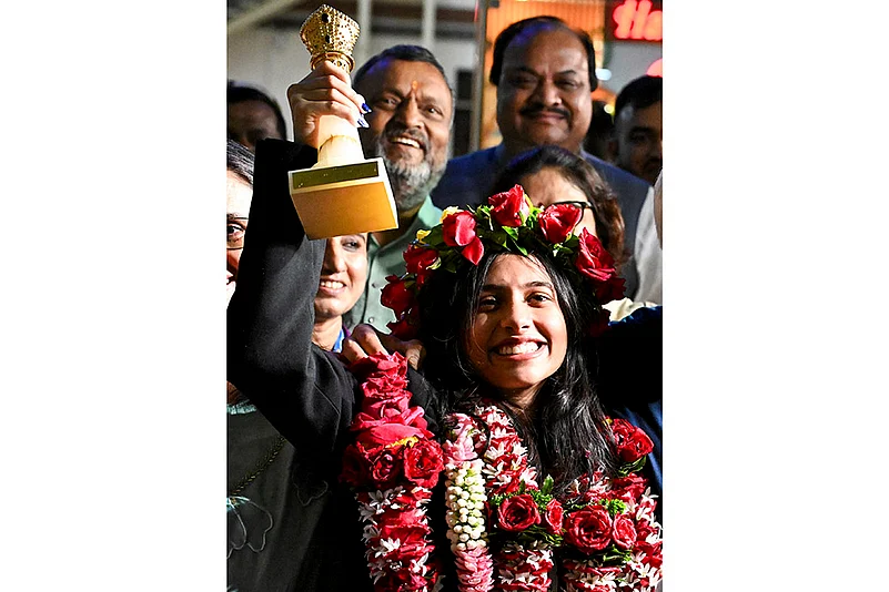 FIDE Womens World Cup 2025 champion Divya Deshmukh photos_ 3
