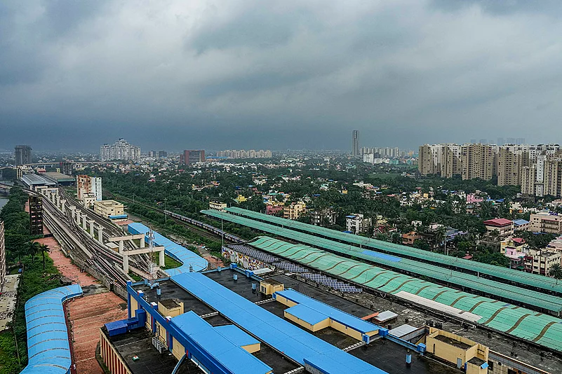 Kavi Subhash Metro station shuts