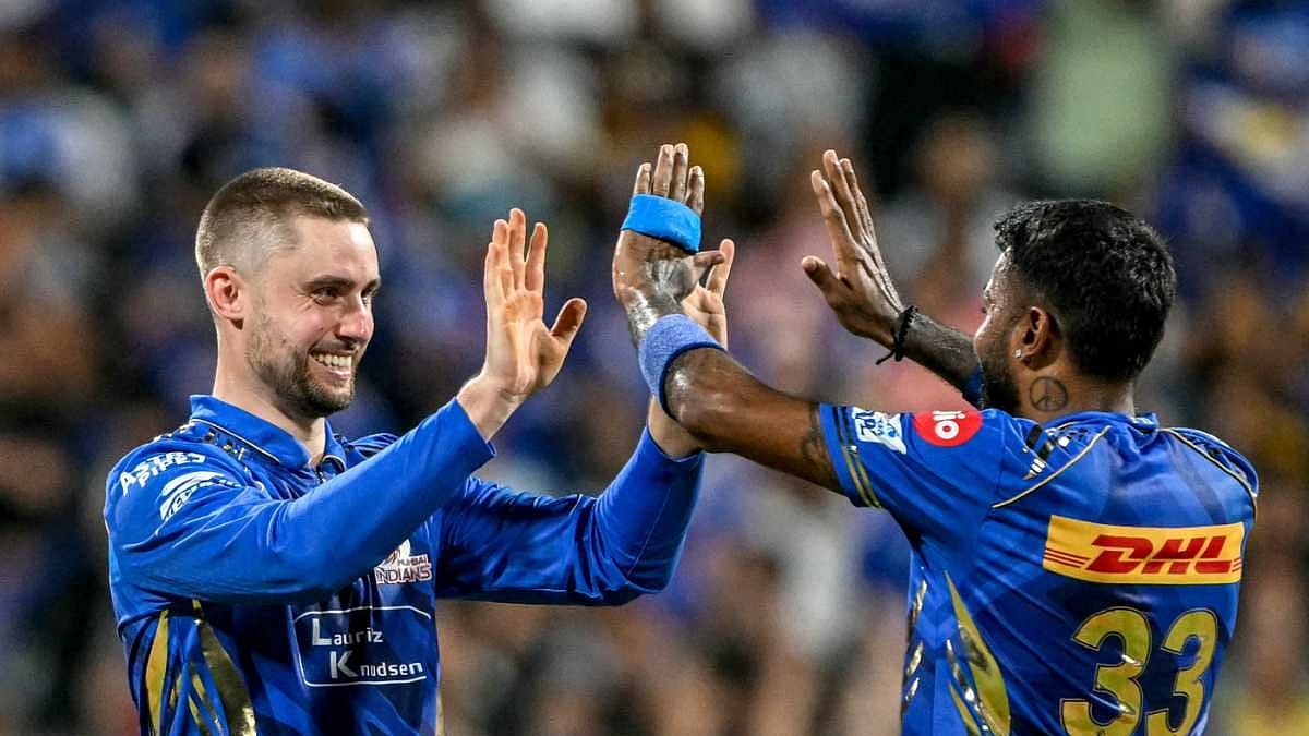 Photo: X | Mumbai Indians : Mumbai Indians player Will Jacks (L) and Hardik Pandya.