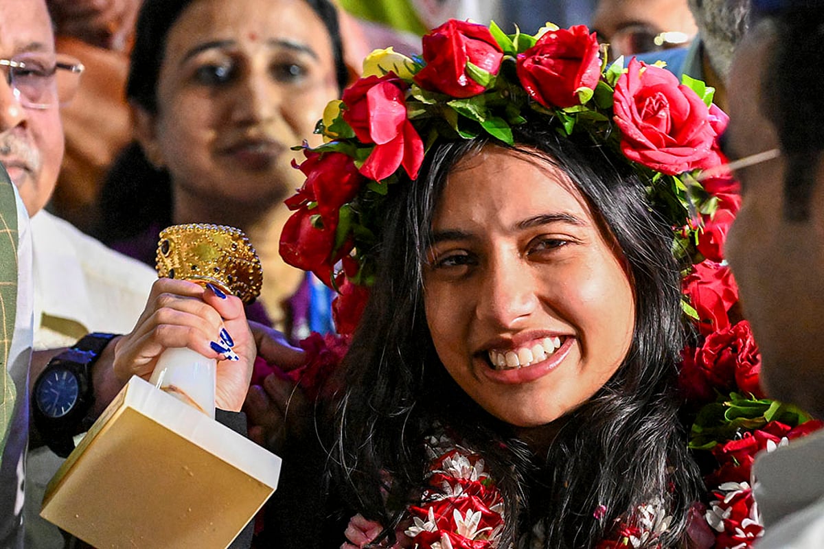 FIDE Women's World Cup 2025 champion Divya Deshmukh photos_ 1