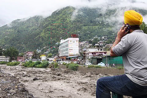 Sarvari River in Kullu