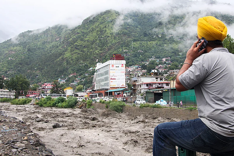 Sarvari River in Kullu
