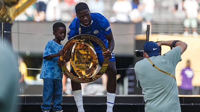 Football Transfers: Chelsea Loan Mamadou Sarr Back To Strasbourg