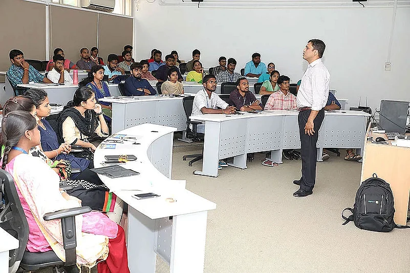 Top 10 Practice‑Integrated Multi‑Disciplinary Universities