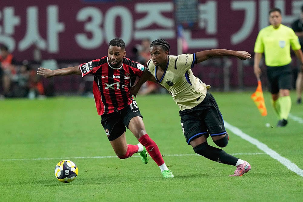 | Photo: AP/Ahn Young-joon : Pre-Season Club Friendly: Barcelona vs FC Seoul