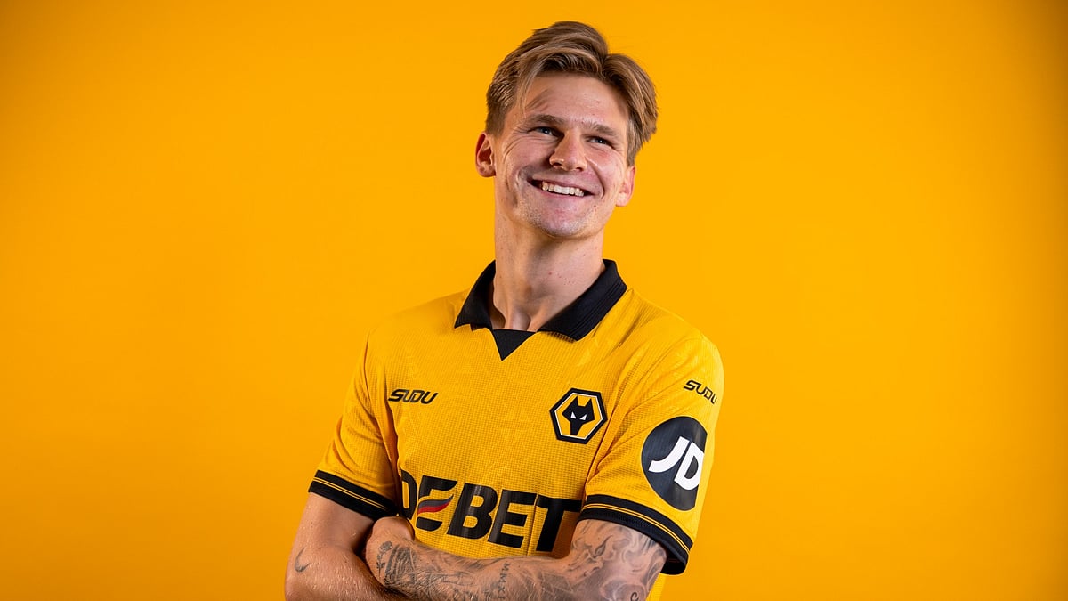 Wolves' new signing David Moller Wolfe. - null