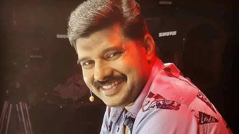 Malayalam actor Kalabhavan Navas found dead in a hotel room - X