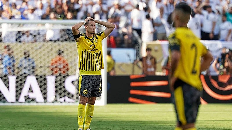 X/Borussia Dortmund : Borussia Dortmund had bowed out in the FIFA Club World Cup quarter-finals earlier, losing 2-3 to Real Madrid.