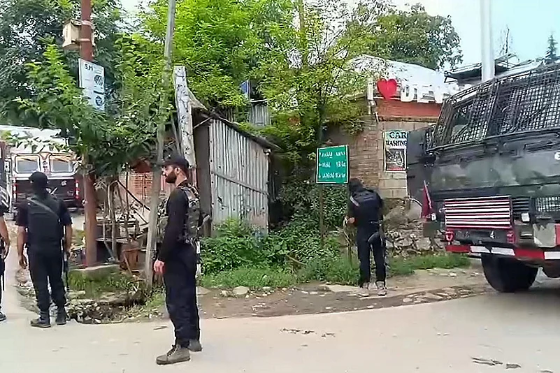 Terrorist killed in encounter in J-Ks Kulgam