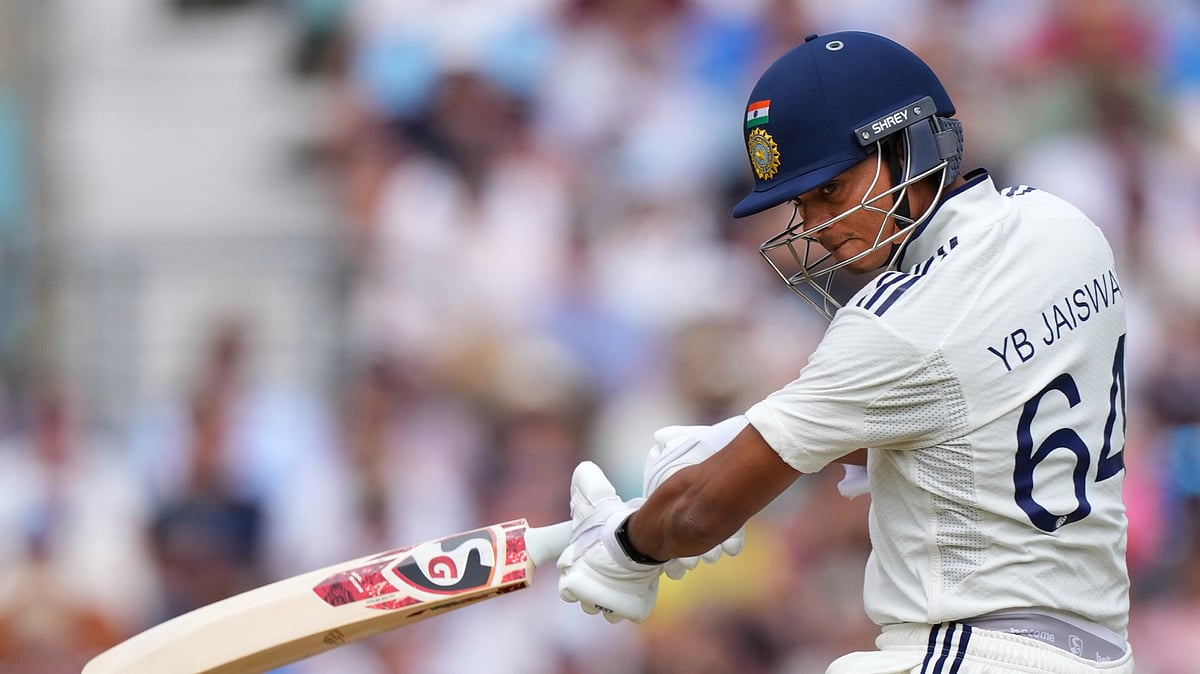 AP Photo/Kirsty Wigglesworth : India's Yashasvi Jaiswal plays a shot during the third day of the fifth cricket test match between England and India at The Kia Oval in London.