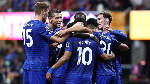 Manchester United 2-2 Everton: Bizarre Own Goal Sees Spoils Shared