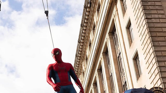 Spider-Man: Brand New Day: Tom Holland Reveals His New Suit; Shares On-Set Photos 