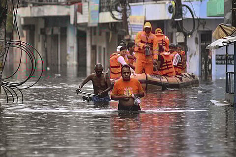 Swollen Ganga floods nearby areas