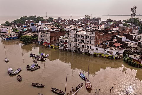 Swollen Ganga floods nearby areas