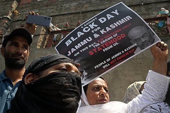 Getty Images : Article 370 abrogation day protest in Jammu and Kashmir