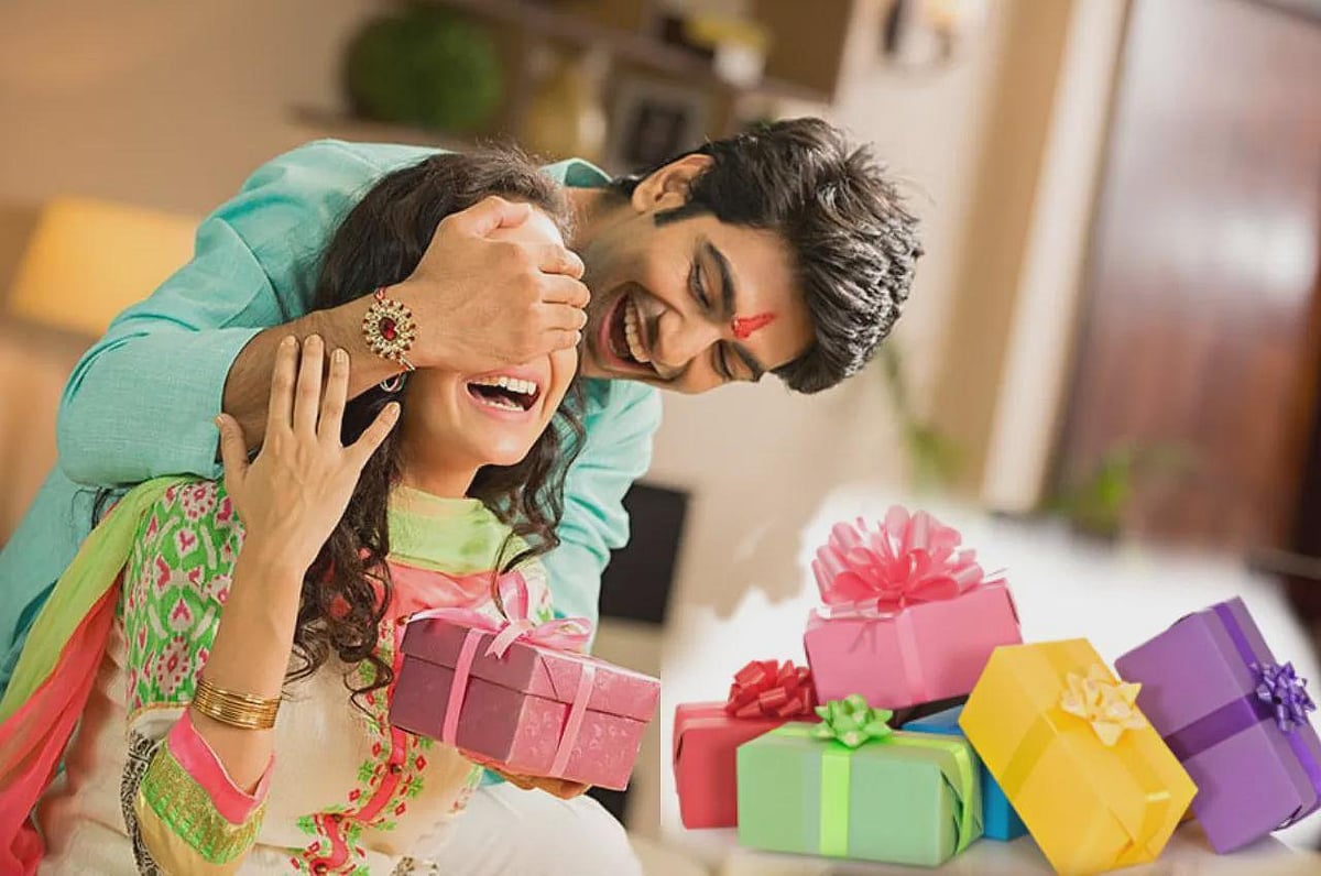 Siblings exchanging gifts on Raksha Bandhan