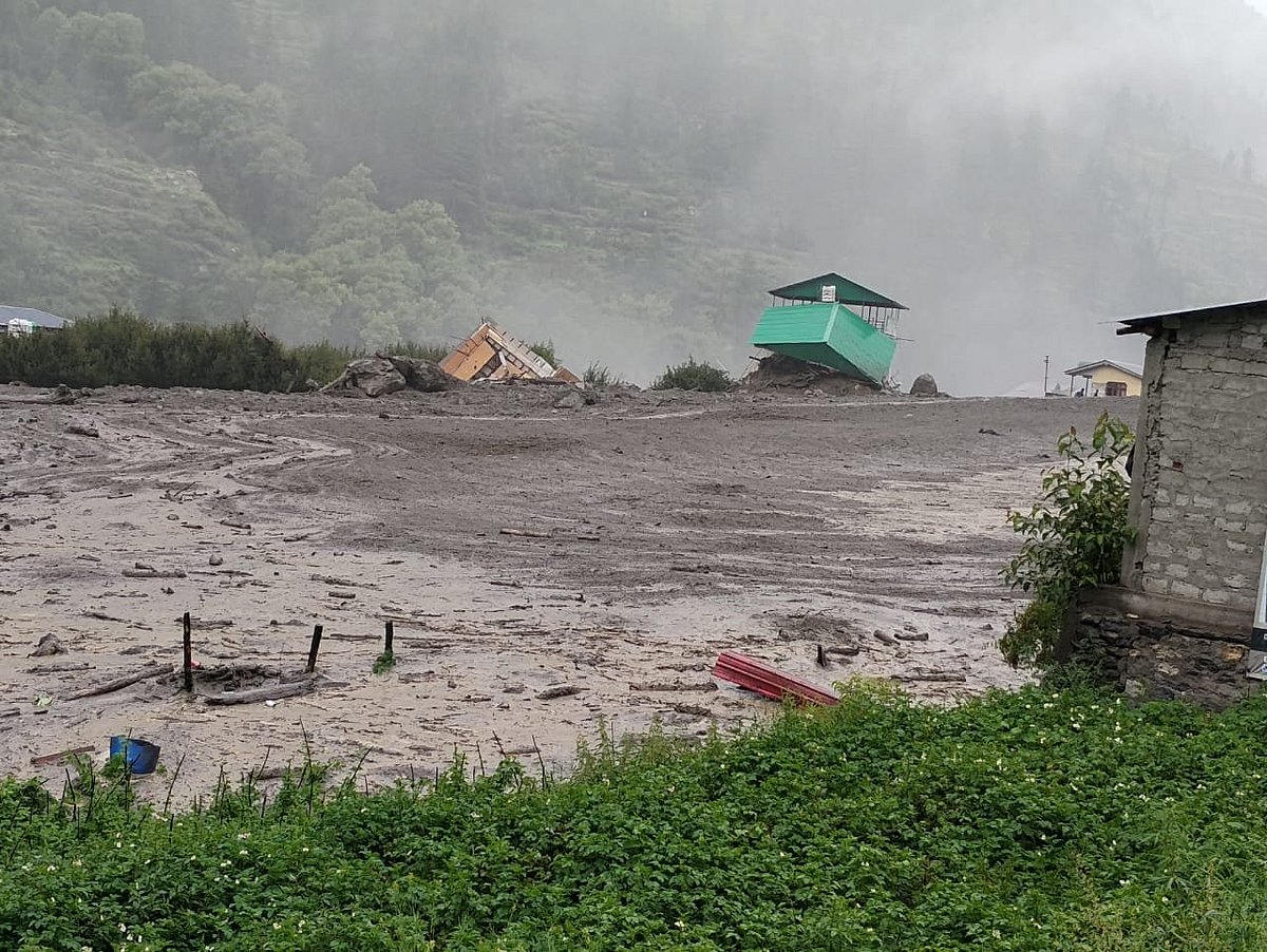 X/@UttarkashiPol : Flash flood hits Uttarkashi on Tuesday