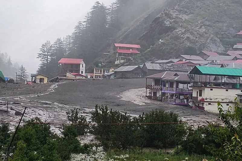 Uttarkashi Cloudburst - flash flood in Dharali -