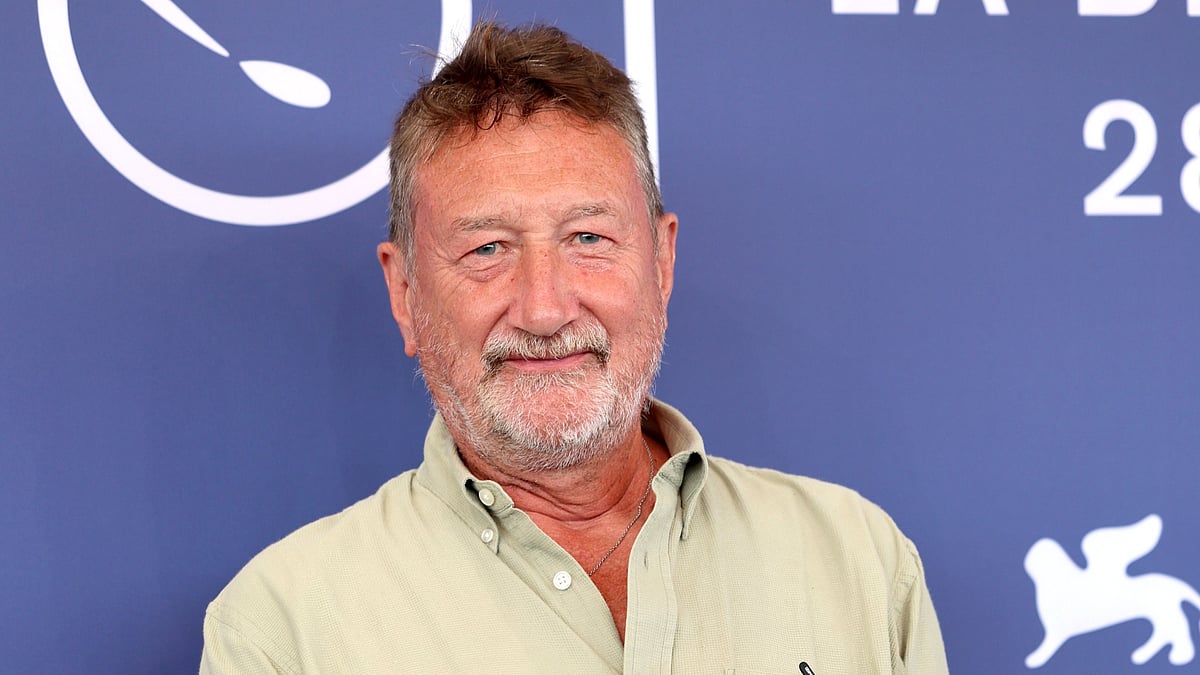 IMDb : Steven Knight to pen new James Bond film