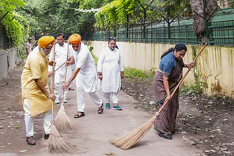 Delhi Ko Koode Se Azadi campaign