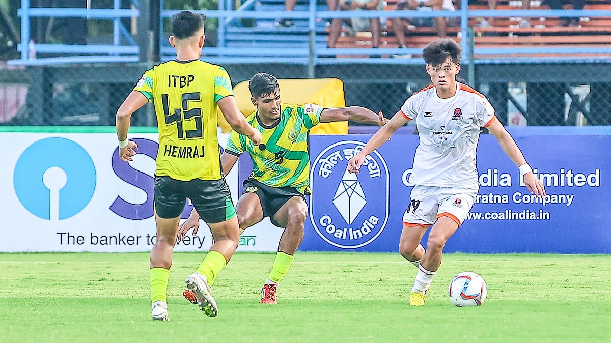 | Photo: Durand Cup/Debabrata Biswas : ITBP FT vs Punjab FC, Durand Cup 2025: Punjab FC's Manglenthang Kipgen with the ball during the Group D fixture at SAI Kokrajhar Stadium on 6 August 2025.