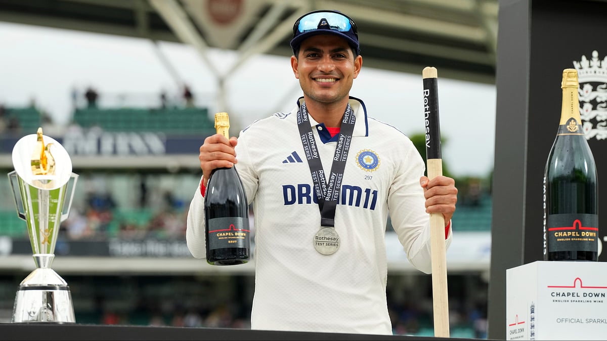 | Photo: AP/Kirsty Wigglesworth : India's player of the series India's captain Shubman Gill on day five of the fifth cricket test match between England and India at The Kia Oval in London, Monday, Aug. 4, 2025.