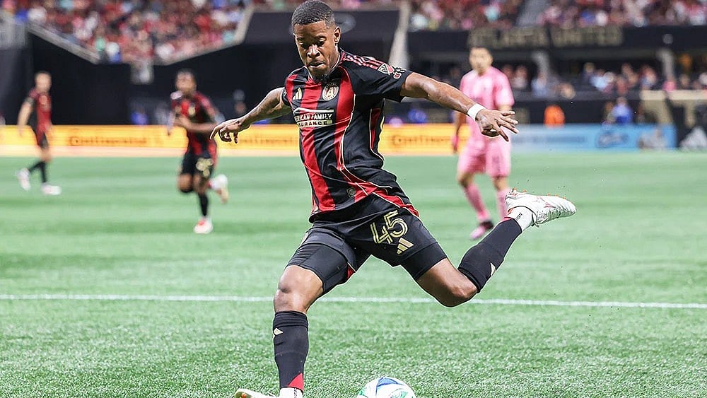 | Photo: AP/Colin Hubbard : MLS Soccer Match: Atlanta United in action against Inter Miami.