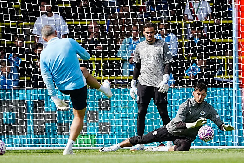 Manchester City soccer team training photos: James Trafford
