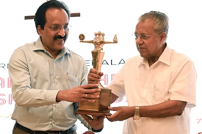 S Somanath receives Kerala Sasthra Puraskaram