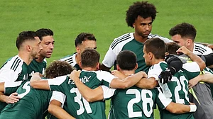 | Photo X/Djuricic10 : Panathinaikos vs Shakhtar Donetsk Live Score, UEFA Europa League 2025-26 Qualifiers: Panathinaoks players during the UEFA Champions League qualifiers match agianst Rangers.