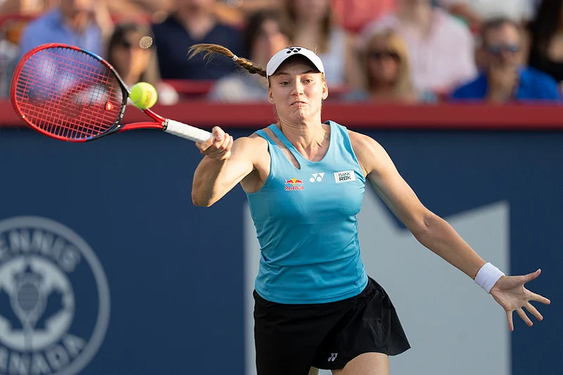 2025 WTA Canadian Open Tennis Victoria Mboko Vs Elena Rybakina semi final match photos_6