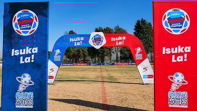 South African Local League Players Turn Football Pitch Into Dance Floor With Audacious Skills – WATCH