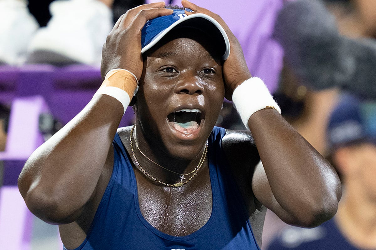 2025 WTA Canadian Open Tennis Victoria Mboko Vs Elena Rybakina semi final match photos_1