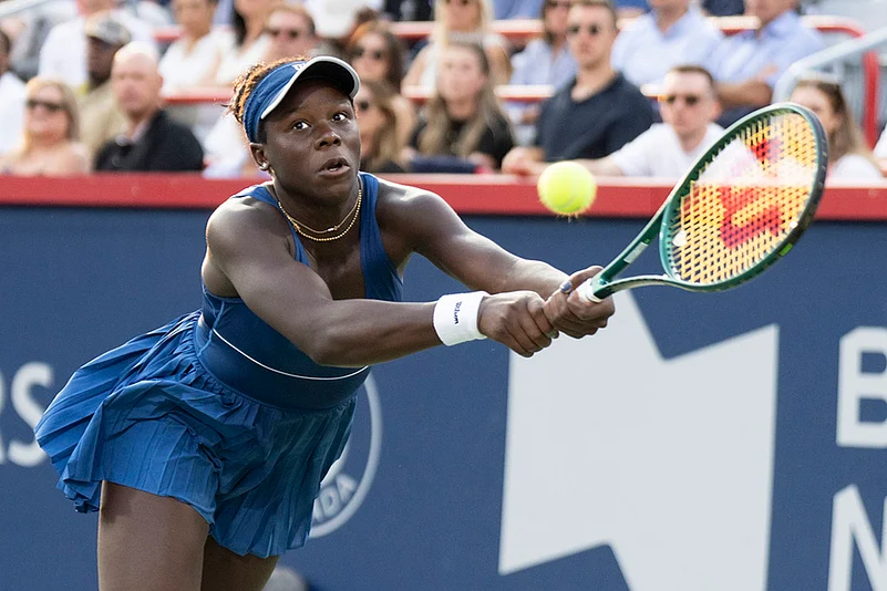 2025 WTA Canadian Open Tennis Victoria Mboko Vs Elena Rybakina semi final match photos_7