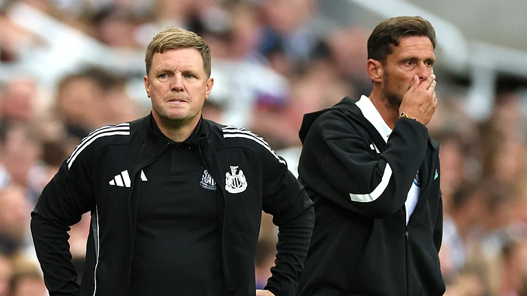 Newcastle United boss Eddie Howe - null