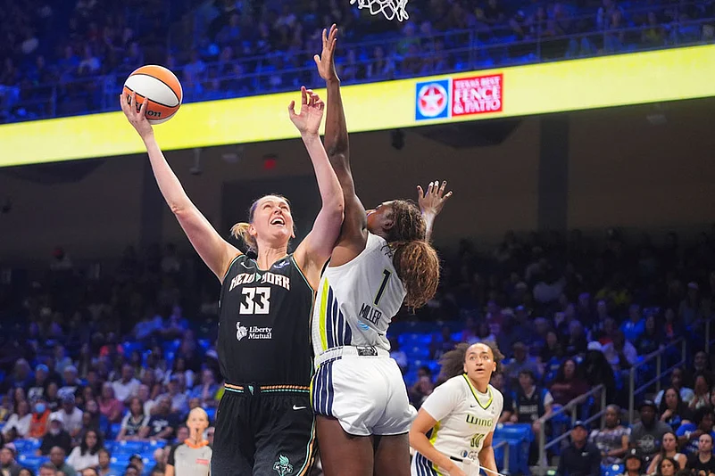 New York Liberty vs Dallas Wings